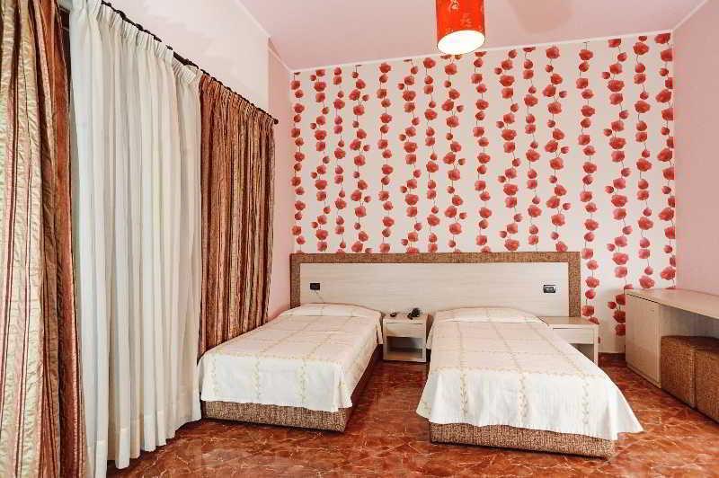Hotel Serenity Тирана Екстер'єр фото