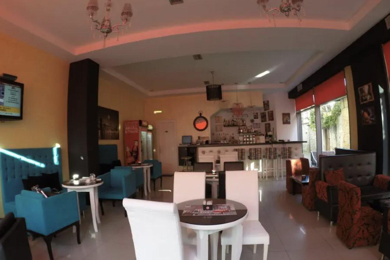 Hotel Serenity Тирана Екстер'єр фото