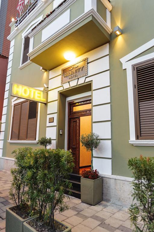 Hotel Serenity Тирана Екстер'єр фото