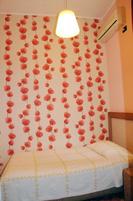 Hotel Serenity Тирана Екстер'єр фото