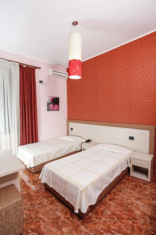 Hotel Serenity Тирана Екстер'єр фото