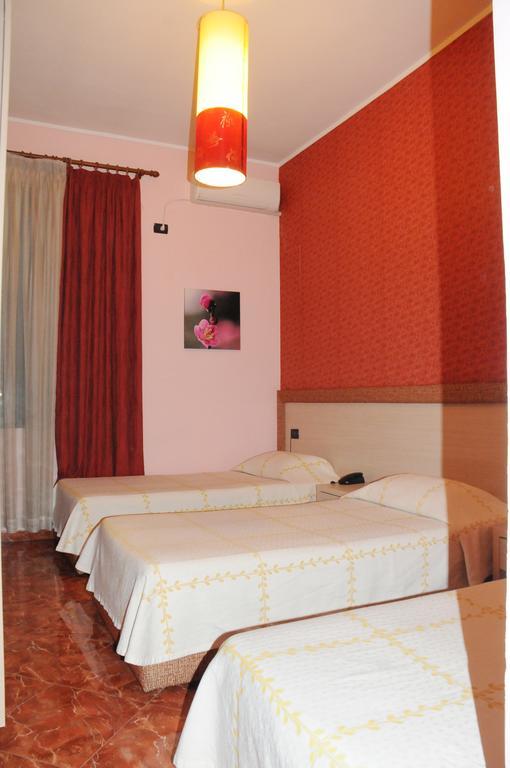 Hotel Serenity Тирана Екстер'єр фото