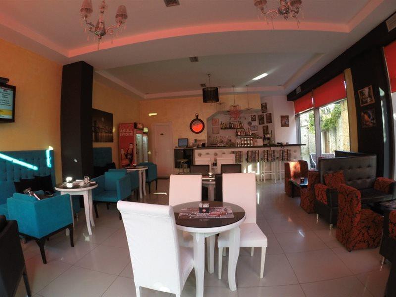 Hotel Serenity Тирана Екстер'єр фото