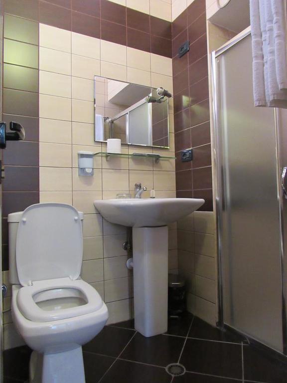 Hotel Serenity Тирана Номер фото