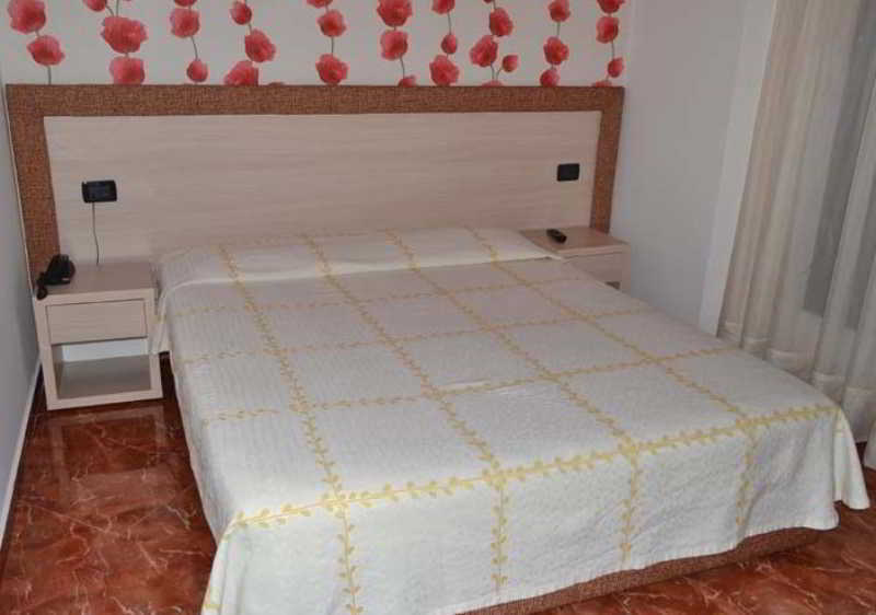 Hotel Serenity Тирана Екстер'єр фото